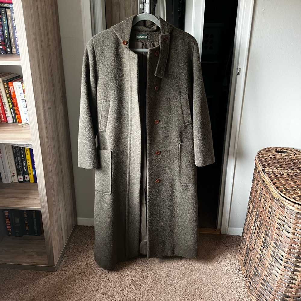 Vintage Harve Benard wool overcoat with hood, army green, in like new condition